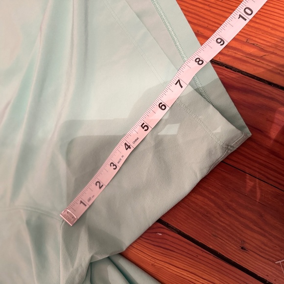 Lulemelon Mens Pace Breaker Shorts Mint Green Size: LG - Picture 10 of 11